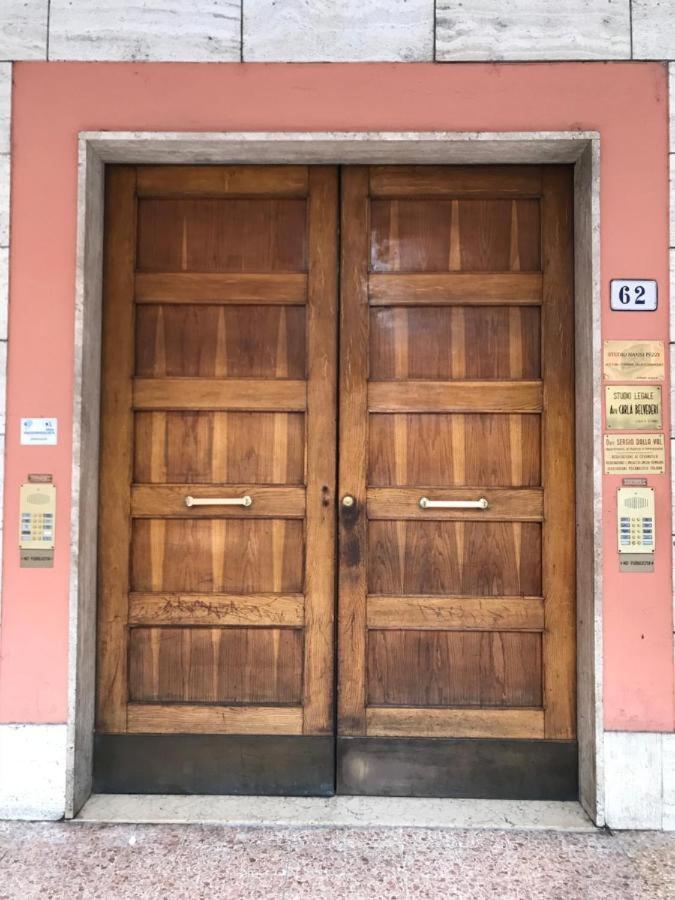 Farolfi Apartments Galliera بولونيا المظهر الخارجي الصورة