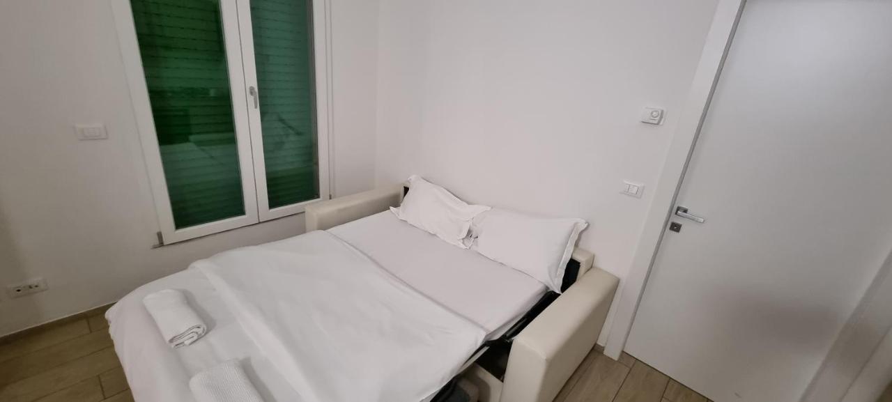 Farolfi Apartments Galliera بولونيا المظهر الخارجي الصورة
